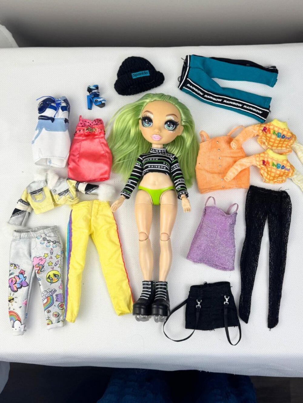 2020-2023 Rainbow High Doll & Clothing Lot MGA
